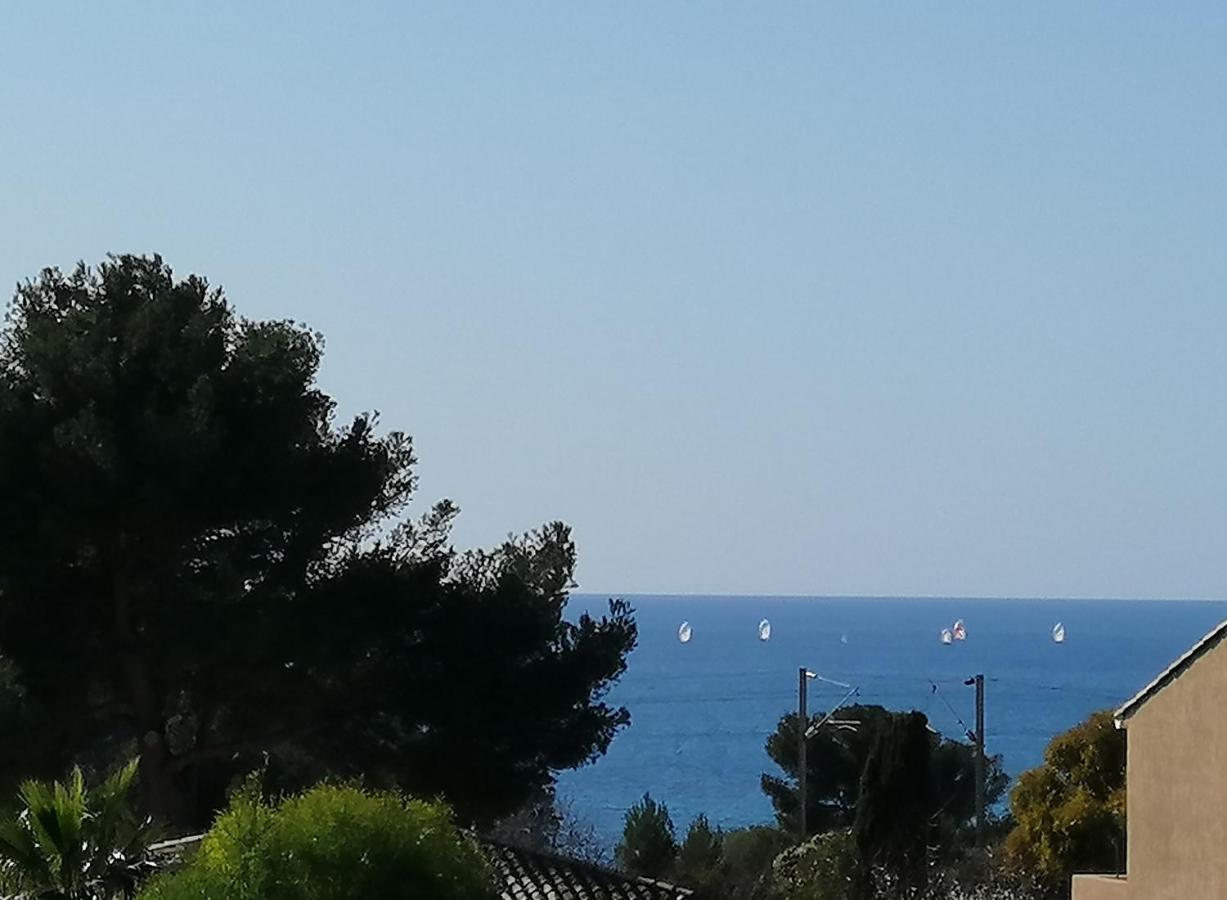 Sanary Les Gorguettes, Studio Avec Terrasse Vue Mer, A 10 Min A Pieds De La Plage المظهر الخارجي الصورة
