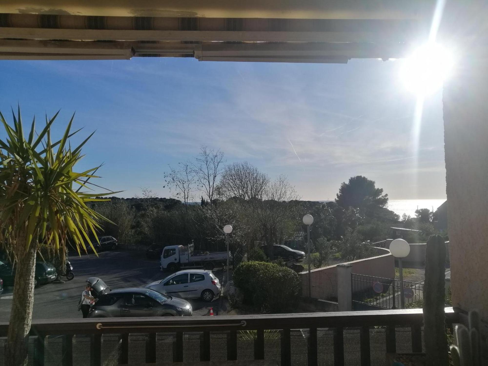 Sanary Les Gorguettes, Studio Avec Terrasse Vue Mer, A 10 Min A Pieds De La Plage المظهر الخارجي الصورة